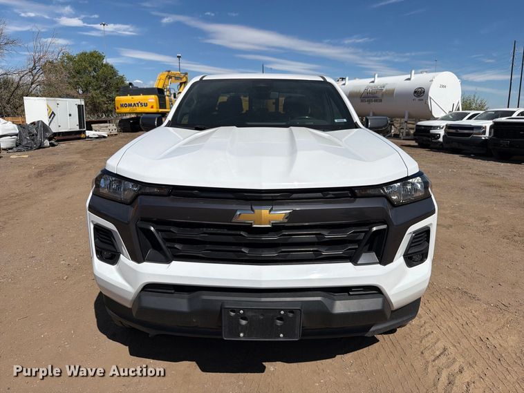 image for item ED0198 2023 Chevrolet Colorado LT Crew Cab pickup truck