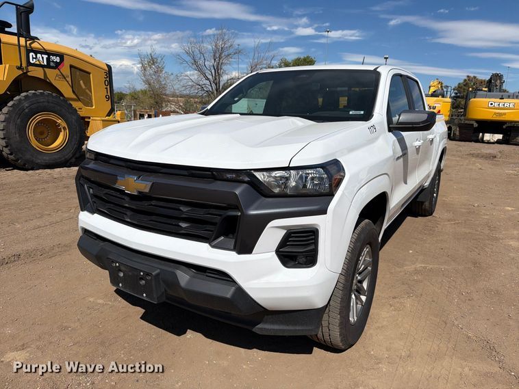 image for item ED0198 2023 Chevrolet Colorado LT Crew Cab pickup truck