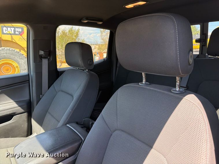 image for item ED0198 2023 Chevrolet Colorado LT Crew Cab pickup truck