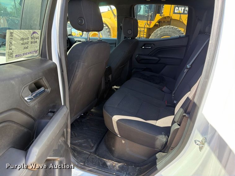 image for item ED0198 2023 Chevrolet Colorado LT Crew Cab pickup truck