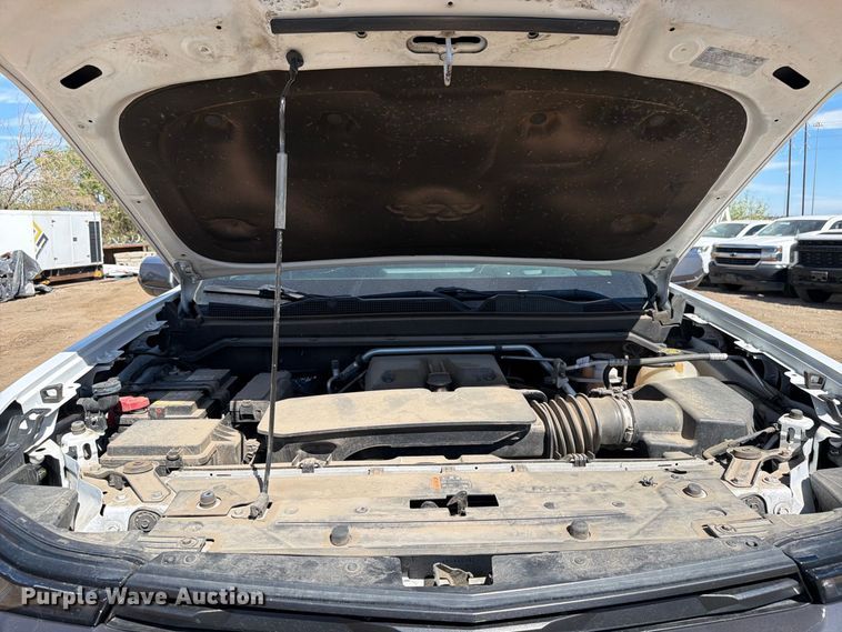 image for item ED0198 2023 Chevrolet Colorado LT Crew Cab pickup truck