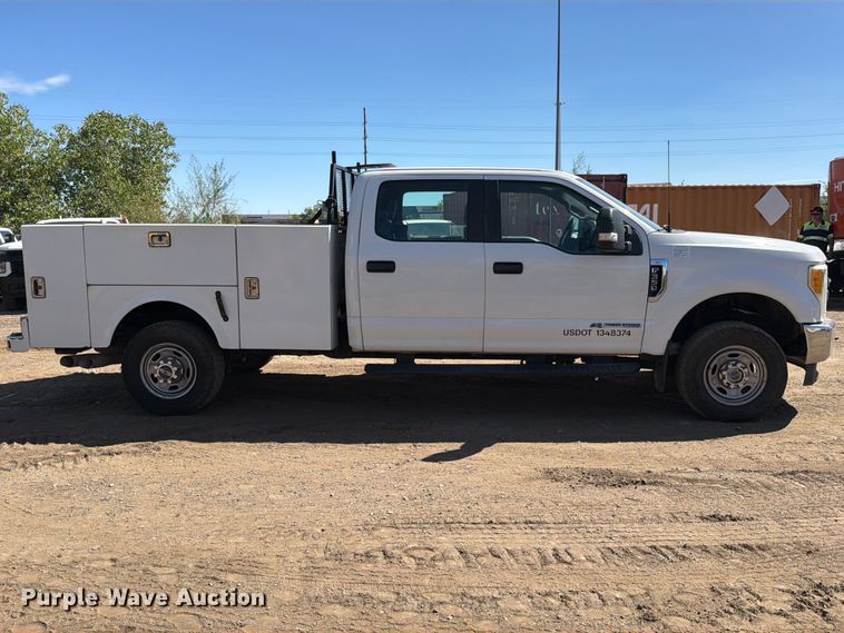 image for item ED0199 2017 Ford F350 Super Duty Crew Cab utility bed pickup truck