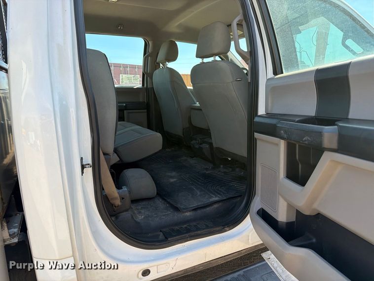 image for item ED0199 2017 Ford F350 Super Duty Crew Cab utility bed pickup truck
