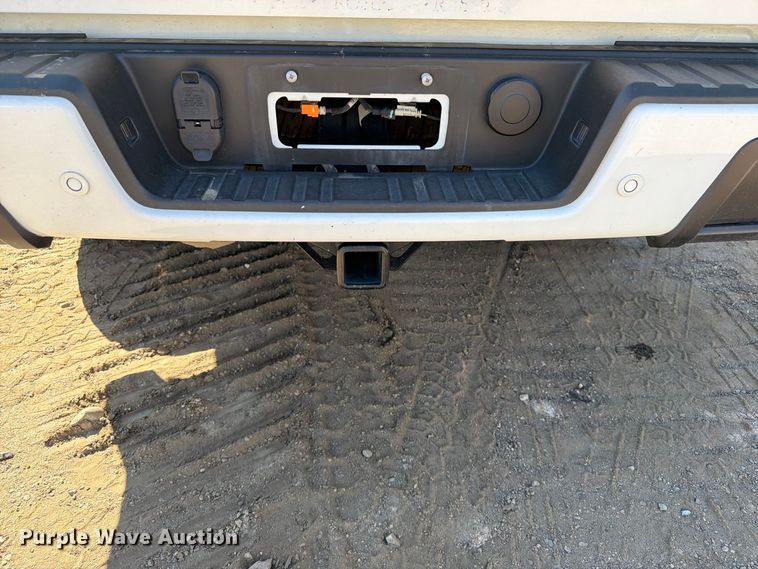 image for item ED0201 2022 Chevrolet Colorado Z71 Crew Cab pickup truck