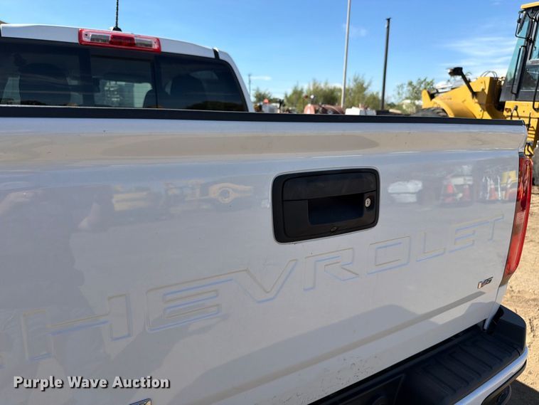 image for item ED0201 2022 Chevrolet Colorado Z71 Crew Cab pickup truck