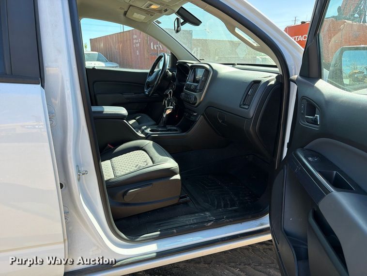 image for item ED0201 2022 Chevrolet Colorado Z71 Crew Cab pickup truck