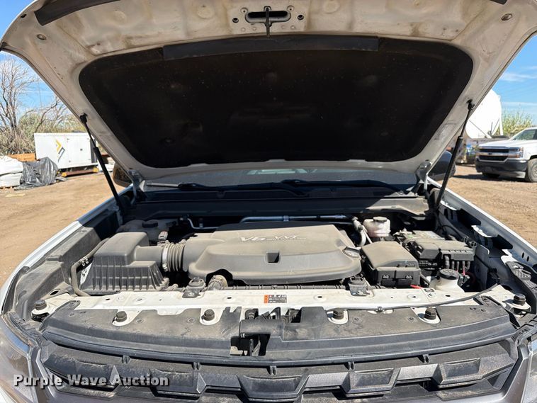 image for item ED0201 2022 Chevrolet Colorado Z71 Crew Cab pickup truck