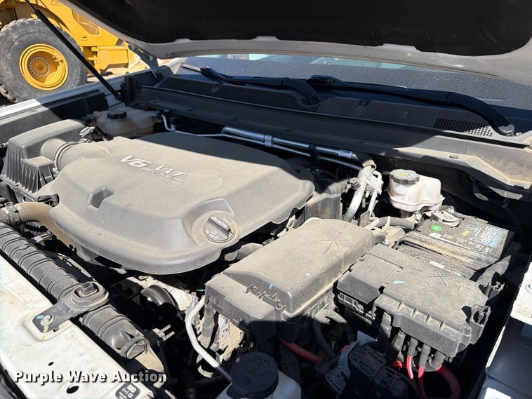 image for item ED0201 2022 Chevrolet Colorado Z71 Crew Cab pickup truck