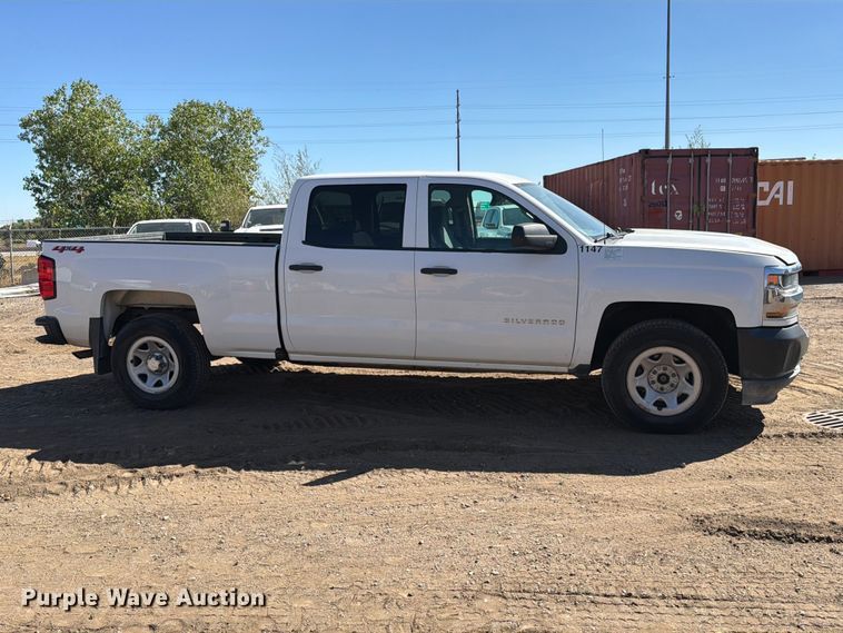image for item ED0202 2018 Chevrolet Silverado 1500 Crew Cab pickup truck