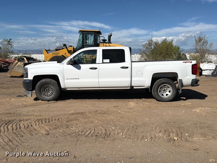 image for item ED0202 2018 Chevrolet Silverado 1500 Crew Cab pickup truck