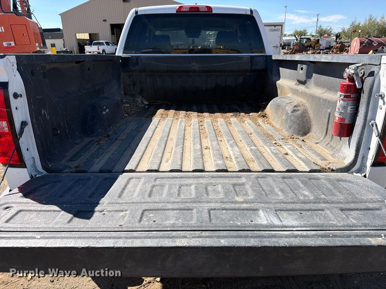 image for item ED0202 2018 Chevrolet Silverado 1500 Crew Cab pickup truck