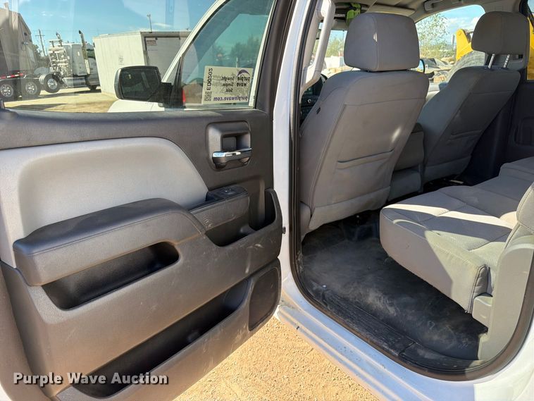 image for item ED0202 2018 Chevrolet Silverado 1500 Crew Cab pickup truck