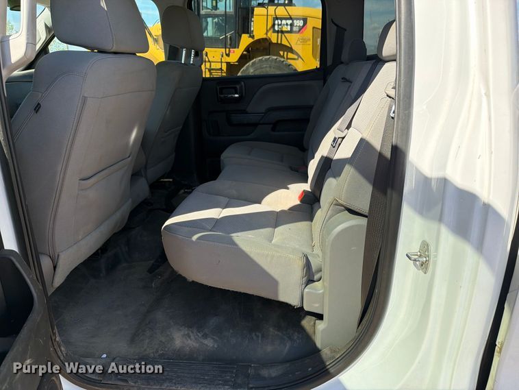 image for item ED0202 2018 Chevrolet Silverado 1500 Crew Cab pickup truck