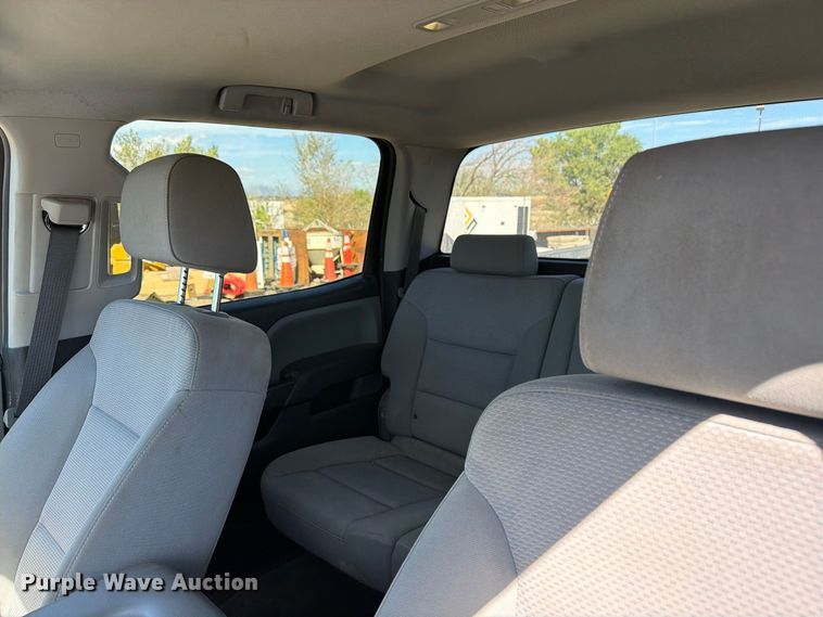 image for item ED0202 2018 Chevrolet Silverado 1500 Crew Cab pickup truck