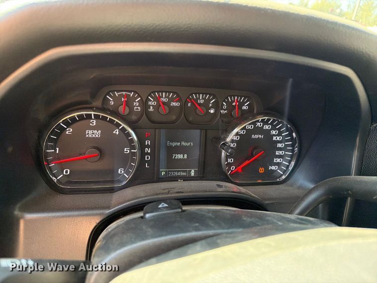 image for item ED0202 2018 Chevrolet Silverado 1500 Crew Cab pickup truck