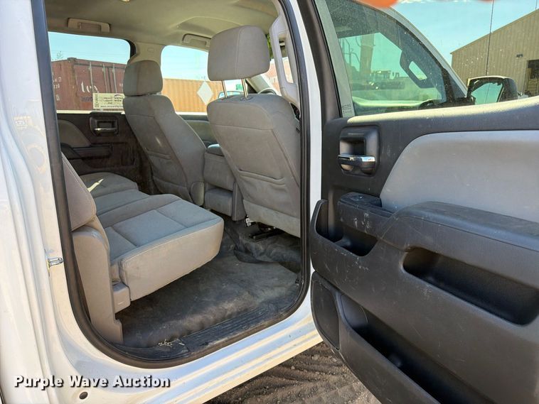 image for item ED0202 2018 Chevrolet Silverado 1500 Crew Cab pickup truck