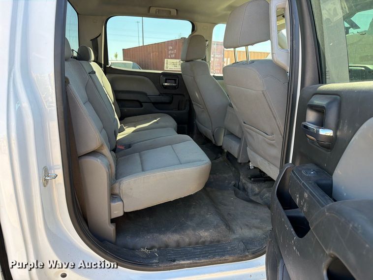 image for item ED0202 2018 Chevrolet Silverado 1500 Crew Cab pickup truck