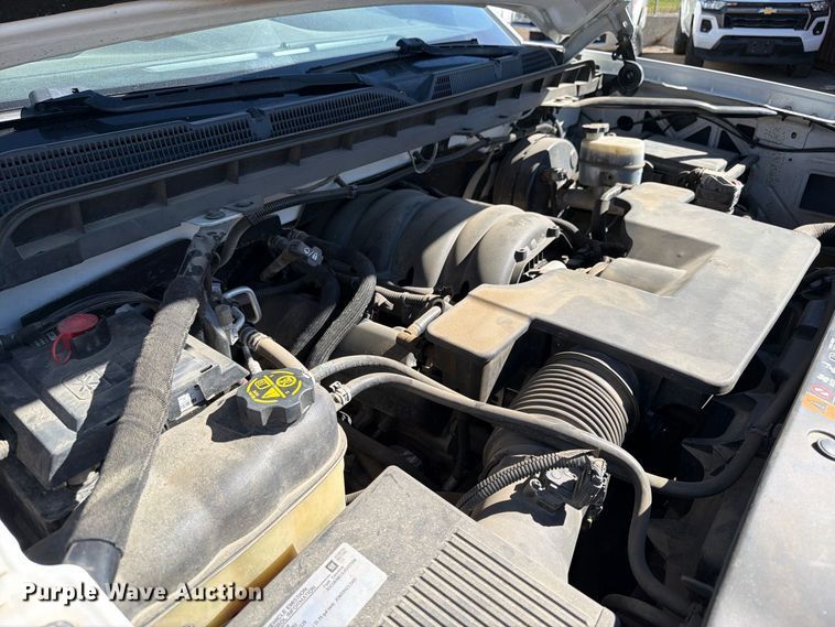 image for item ED0202 2018 Chevrolet Silverado 1500 Crew Cab pickup truck