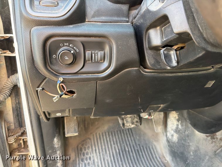 image for item ED5021 2019 RAM 2500 Crew Cab pickup truck