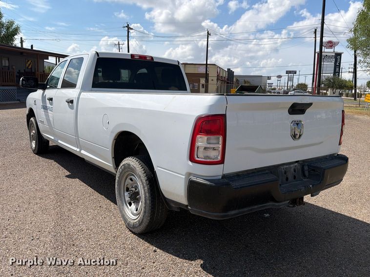image for item ED5025 2022 RAM 2500 Crew Cab pickup truck