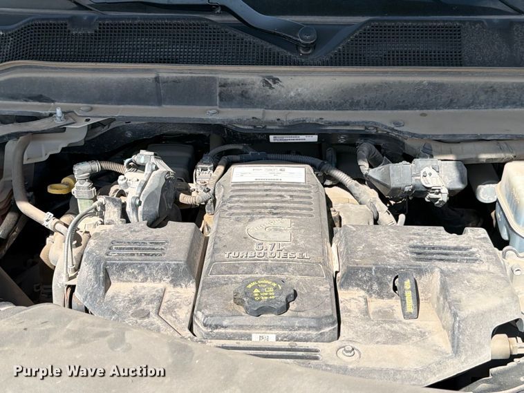 image for item ED5025 2022 RAM 2500 Crew Cab pickup truck