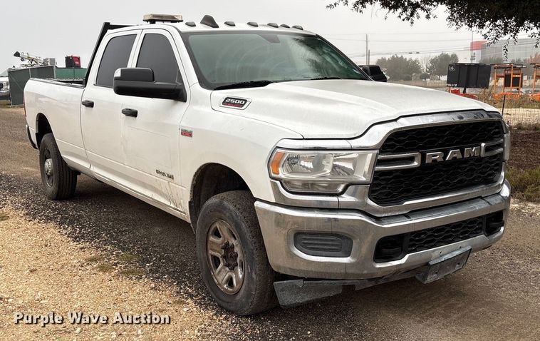 image for item ED5035 2019 RAM 2500HD Crew Cab pickup truck