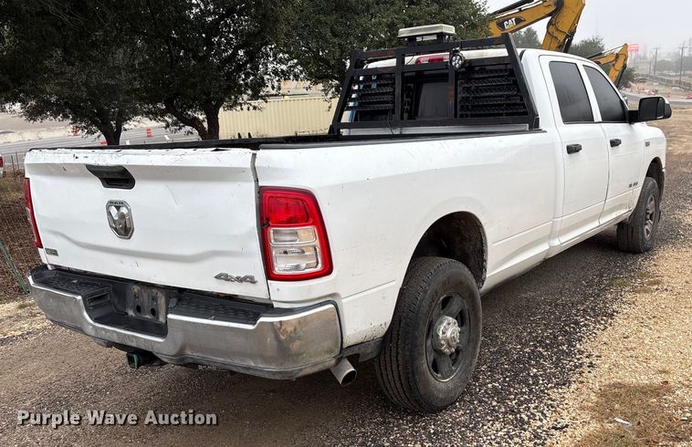 image for item ED5035 2019 RAM 2500HD Crew Cab pickup truck
