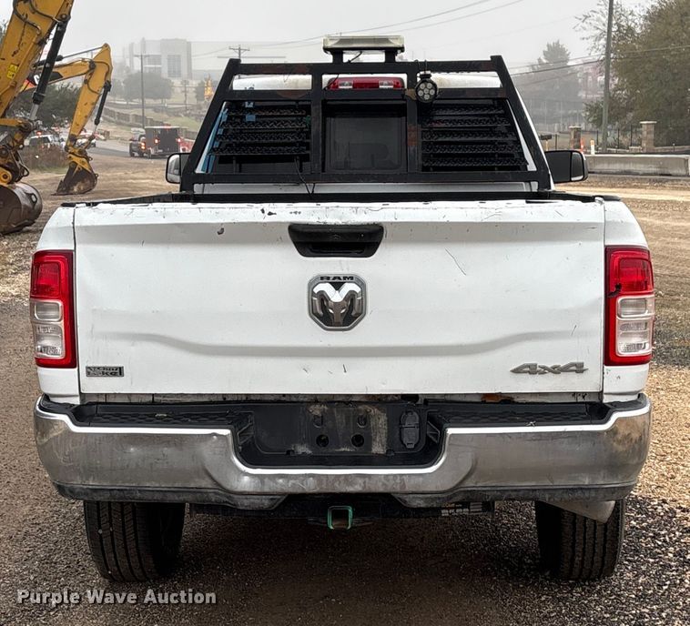 image for item ED5035 2019 RAM 2500HD Crew Cab pickup truck
