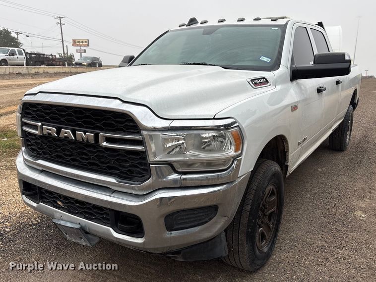 image for item ED5035 2019 RAM 2500HD Crew Cab pickup truck