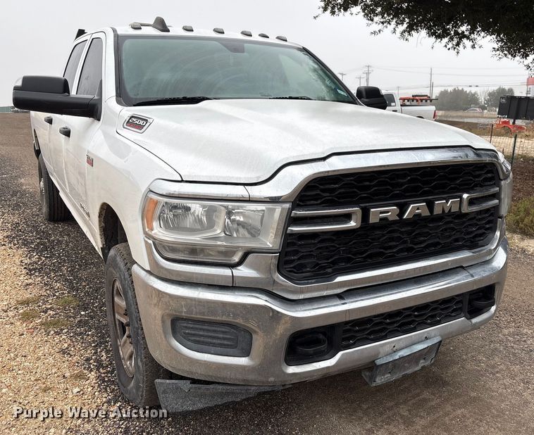 image for item ED5035 2019 RAM 2500HD Crew Cab pickup truck