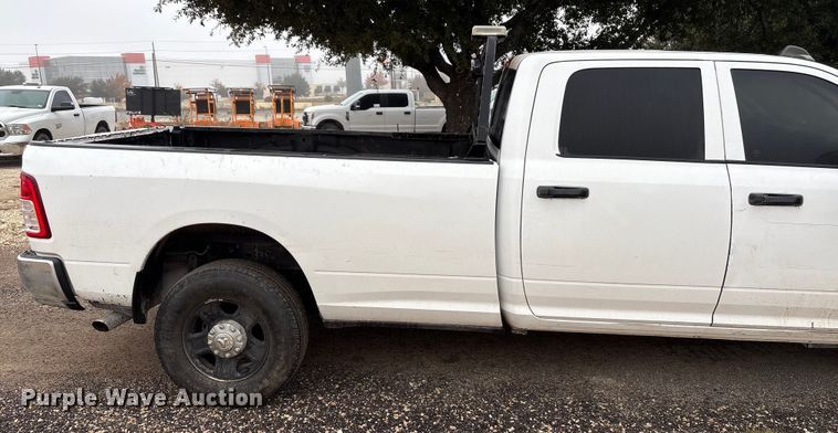 image for item ED5035 2019 RAM 2500HD Crew Cab pickup truck