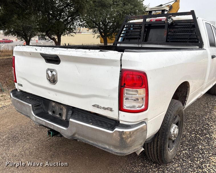 image for item ED5035 2019 RAM 2500HD Crew Cab pickup truck