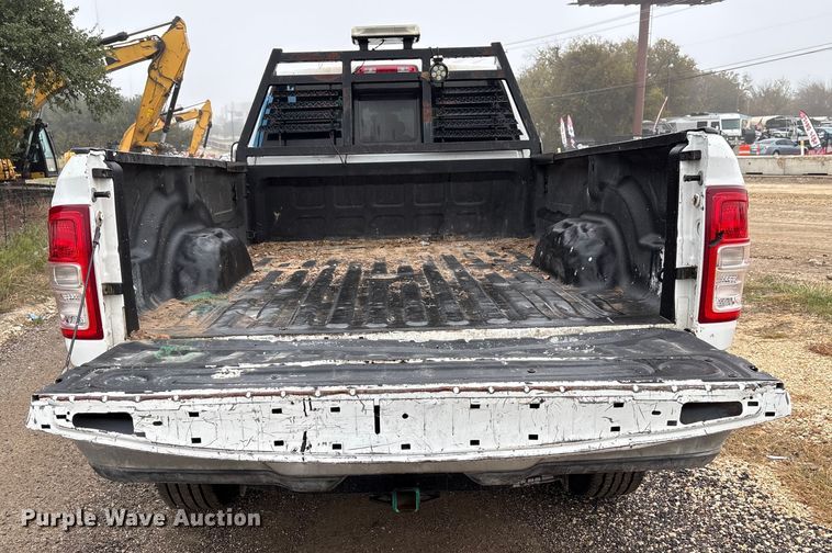 image for item ED5035 2019 RAM 2500HD Crew Cab pickup truck