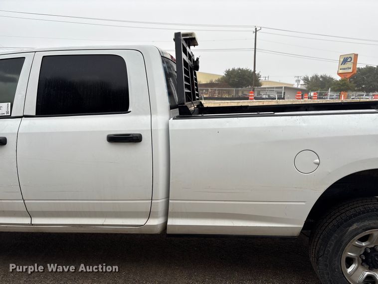 image for item ED5035 2019 RAM 2500HD Crew Cab pickup truck