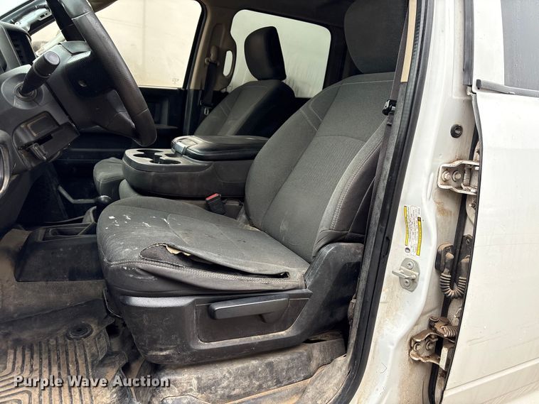 image for item ED5035 2019 RAM 2500HD Crew Cab pickup truck