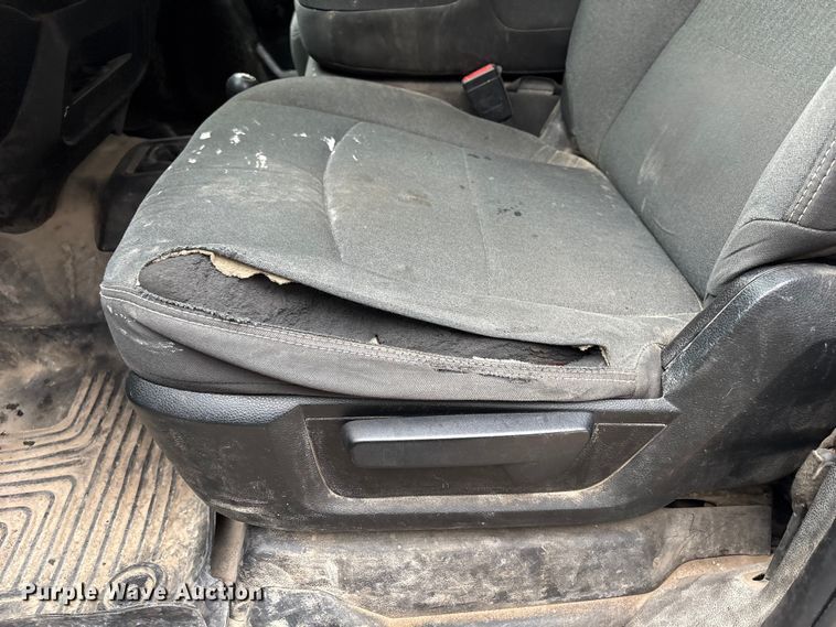 image for item ED5035 2019 RAM 2500HD Crew Cab pickup truck