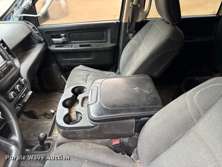 image for item ED5035 2019 RAM 2500HD Crew Cab pickup truck
