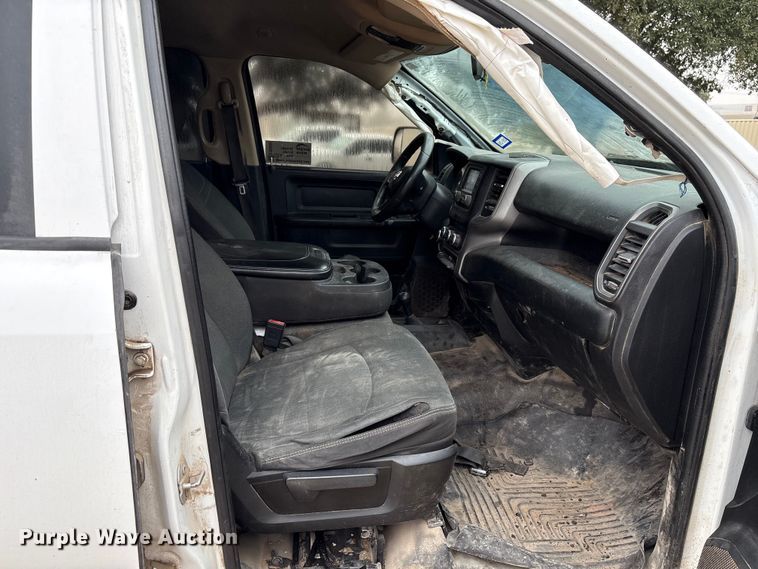 image for item ED5035 2019 RAM 2500HD Crew Cab pickup truck