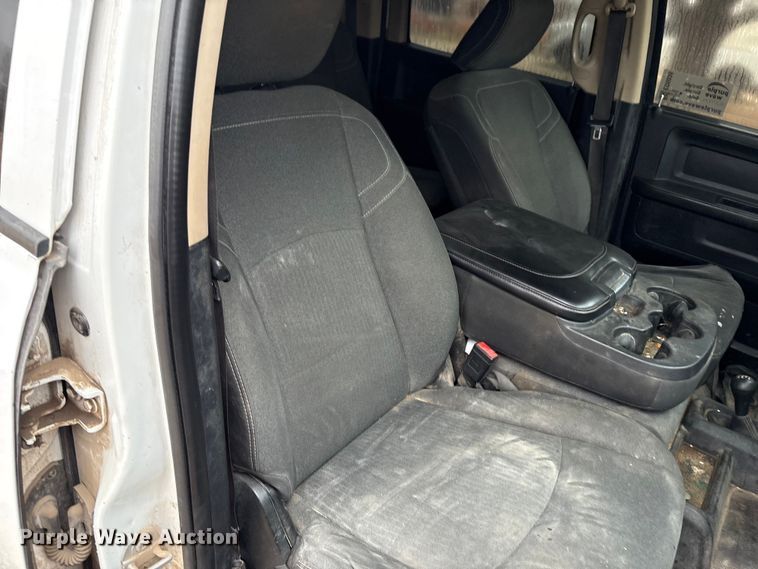 image for item ED5035 2019 RAM 2500HD Crew Cab pickup truck