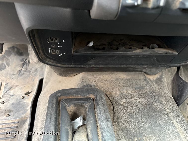 image for item ED5035 2019 RAM 2500HD Crew Cab pickup truck