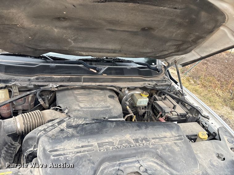 image for item ED5035 2019 RAM 2500HD Crew Cab pickup truck