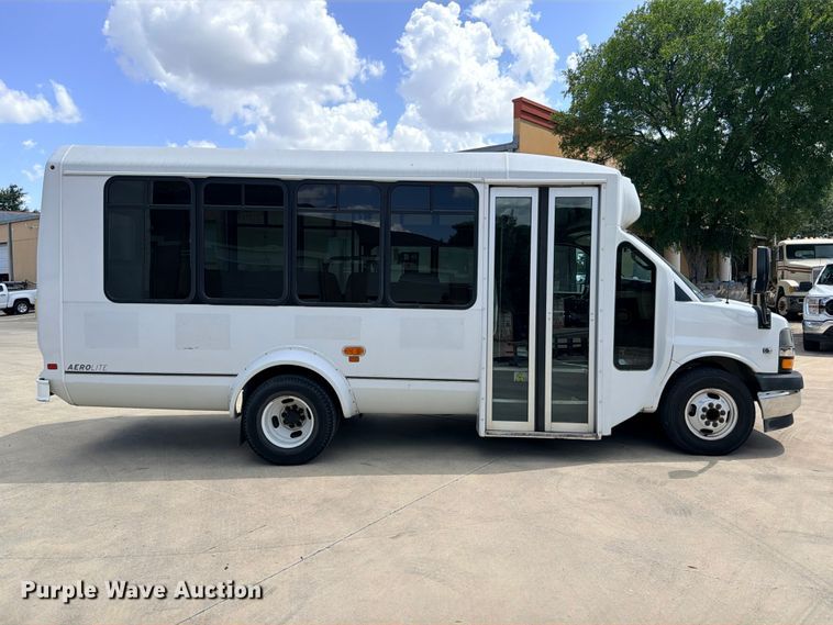 image for item ED5394 2019 Eldorado National 2010 Aerolite shuttle bus