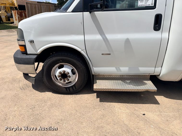 image for item ED5394 2019 Eldorado National 2010 Aerolite shuttle bus