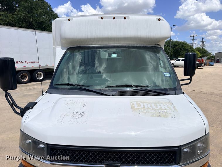 image for item ED5394 2019 Eldorado National 2010 Aerolite shuttle bus