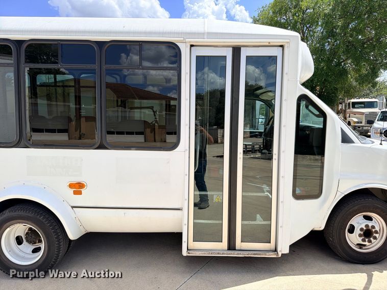 image for item ED5394 2019 Eldorado National 2010 Aerolite shuttle bus