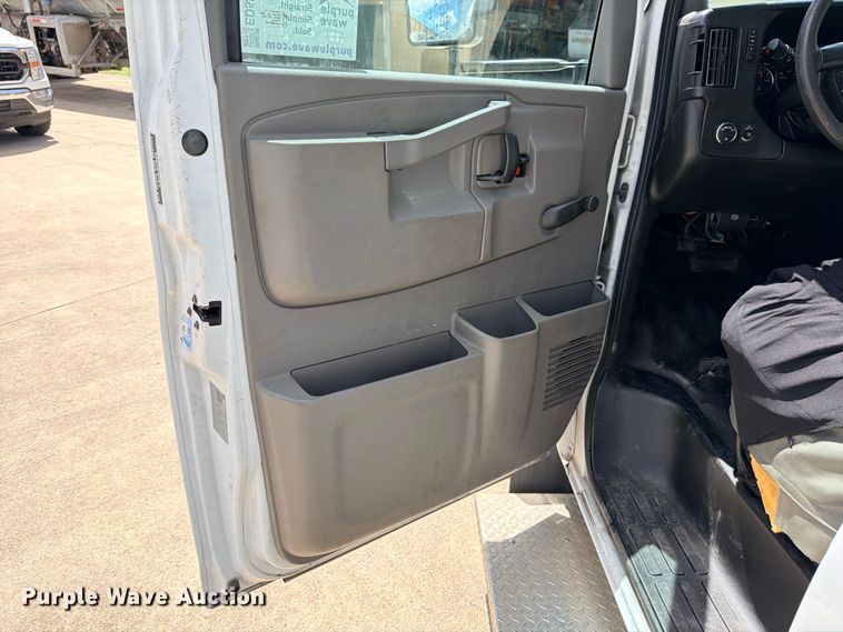 image for item ED5394 2019 Eldorado National 2010 Aerolite shuttle bus
