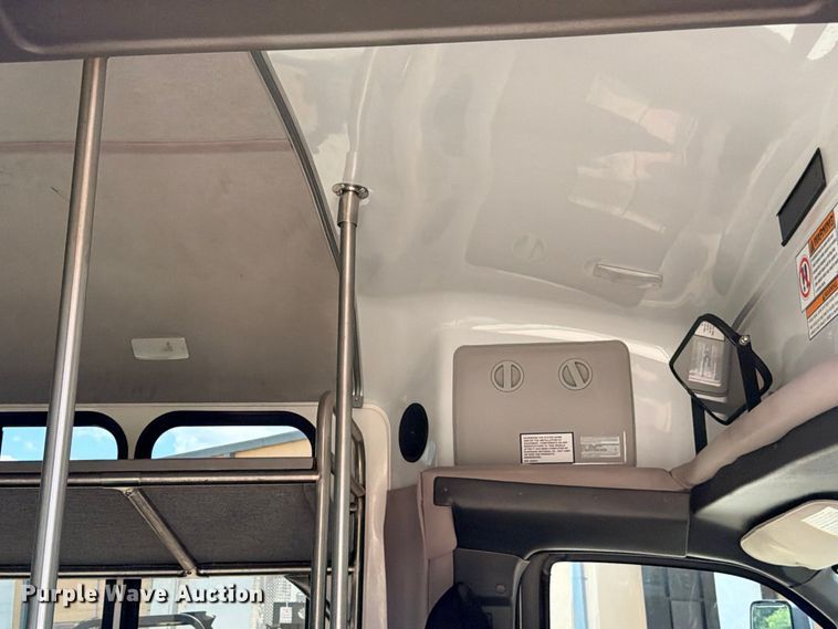 image for item ED5394 2019 Eldorado National 2010 Aerolite shuttle bus