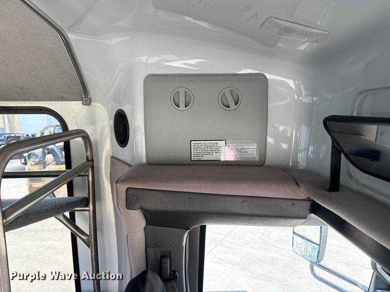 image for item ED5394 2019 Eldorado National 2010 Aerolite shuttle bus