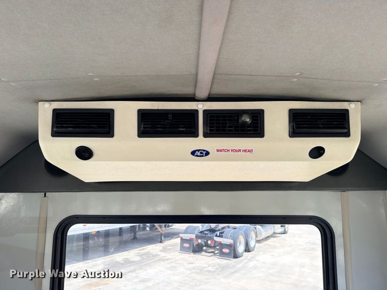 image for item ED5394 2019 Eldorado National 2010 Aerolite shuttle bus