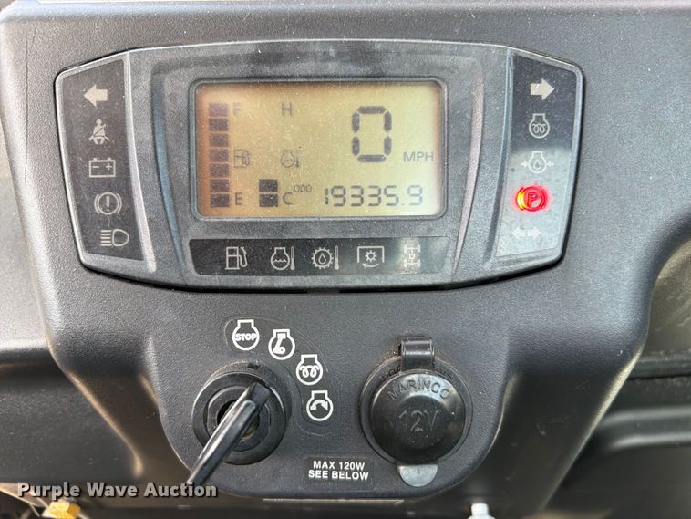 image for item EG5790 2016 Kubota RTV-X1100C utility vehicle